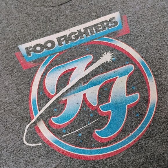 Foo Fighters Concert Tshirt Short Sleeve Logo Gray size Small - Picture 7 of 10